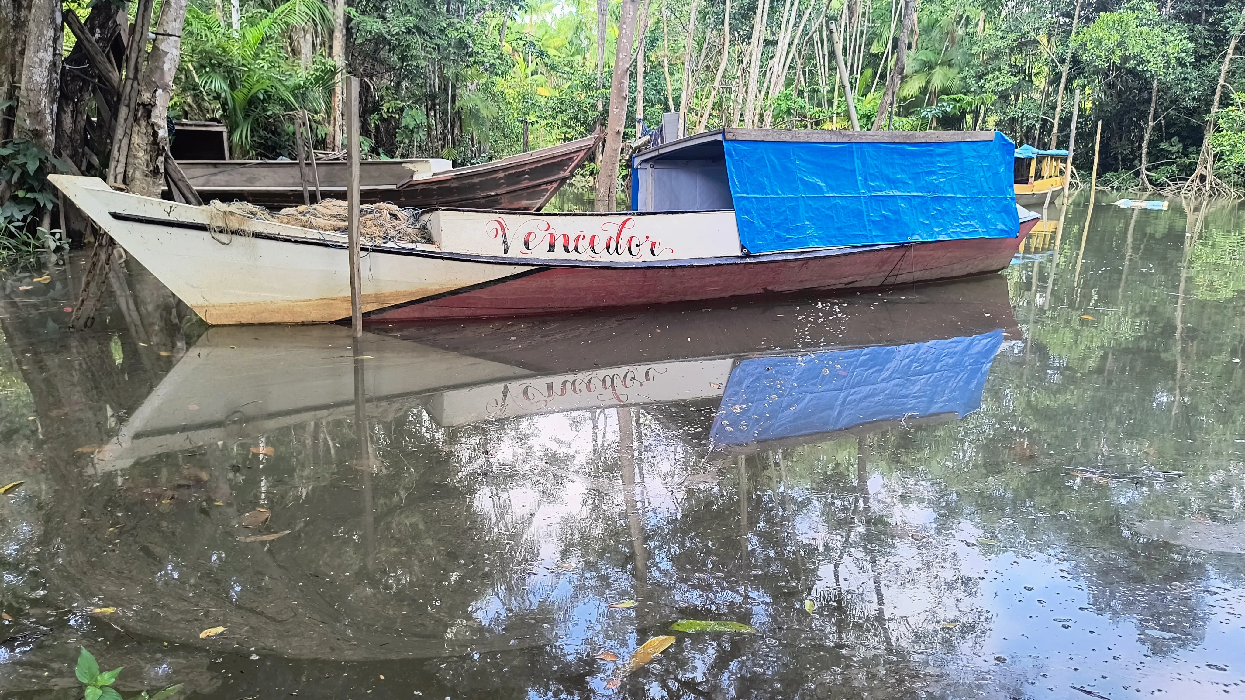 Barco Vencedor atracado no Trapiche de Tucumaeira. Foto: Priscila Cobra