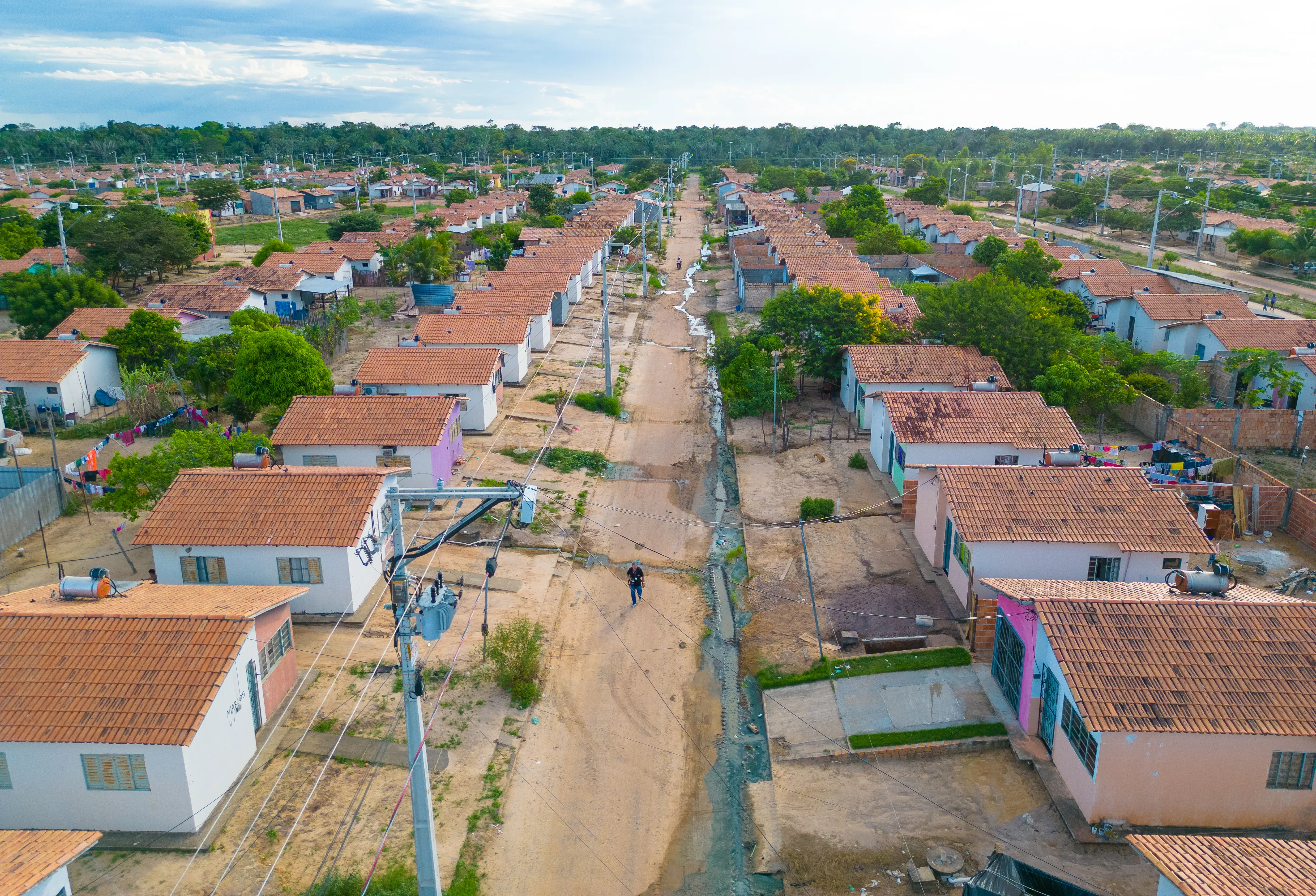 Rua da casa de dona Maria sem infraestrutura. Foto: Ulisses Pompeu