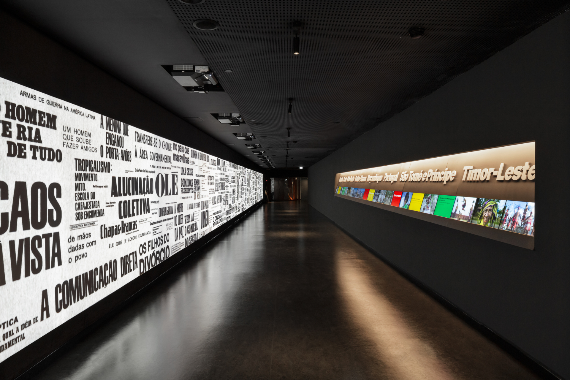 A imagem mostra a parte interna do Museu