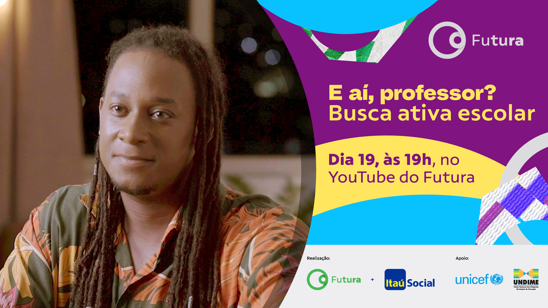 À esquerda, um homem dá um leve sorriso. À direita, as informações sobre a estreia da terceira temporada da websérie "E aí, professor?".