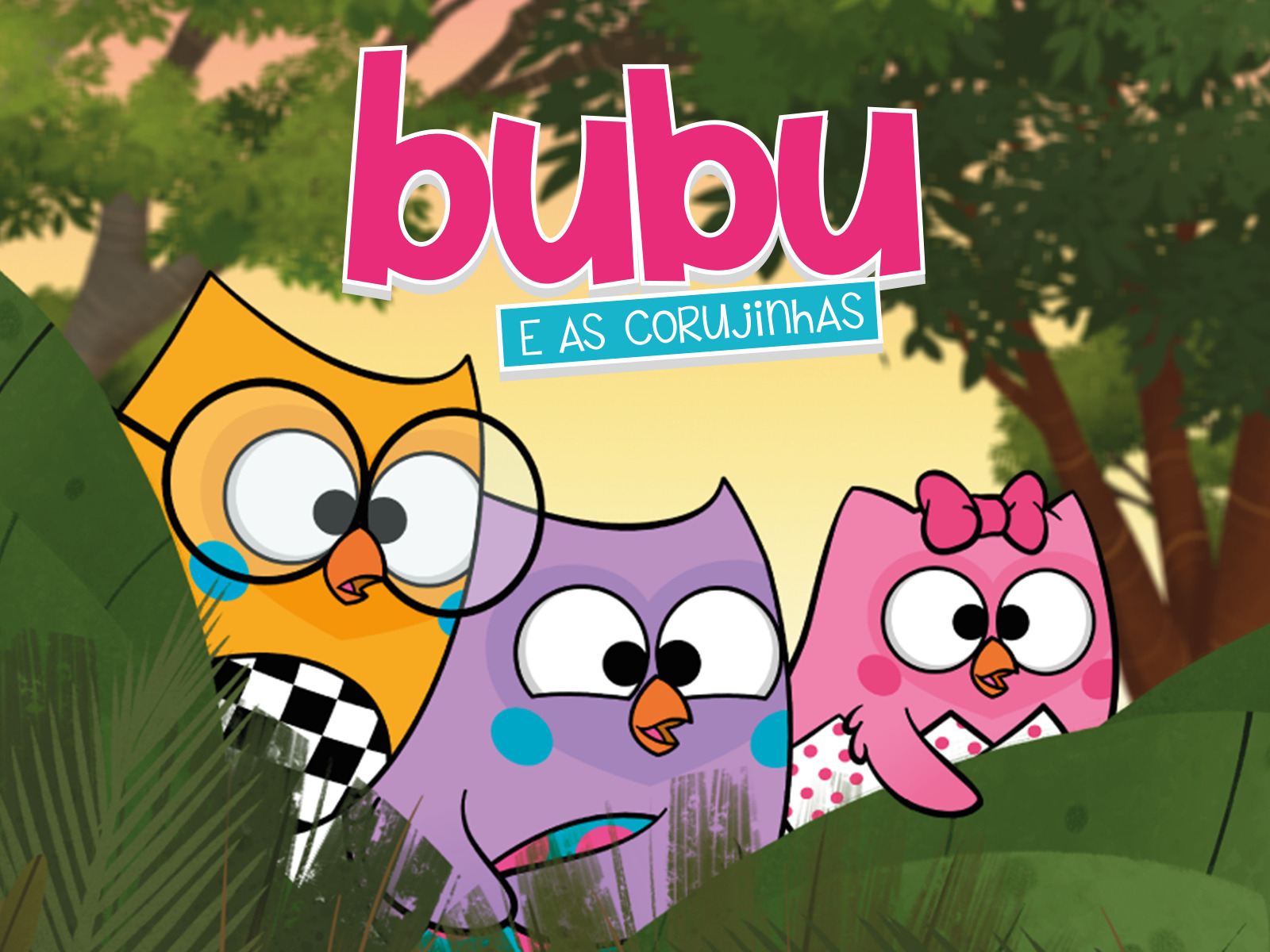 O desenho mostra três corujas coloridas, que parecem estar observando algo por detrás de uma moita.