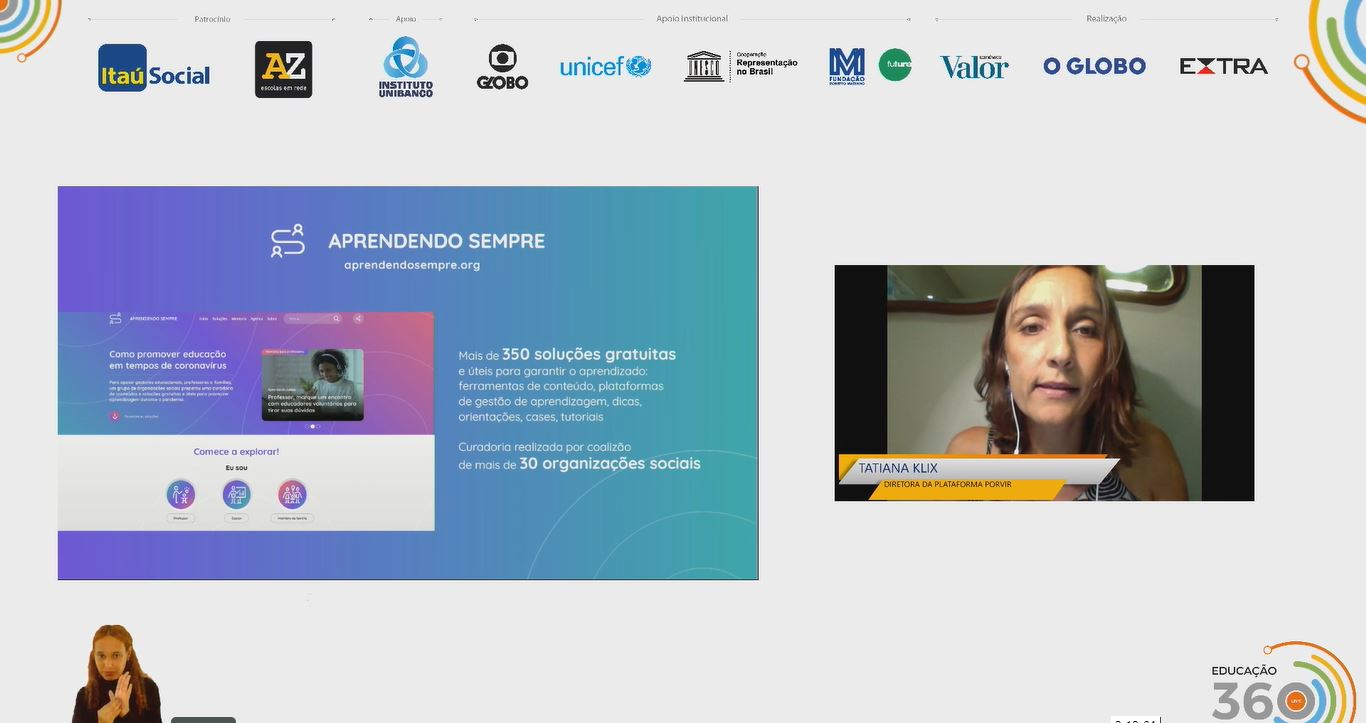 Print de uma tela mostrando uma vídeo conferência, com uma mulher compartilhando uma outra tela