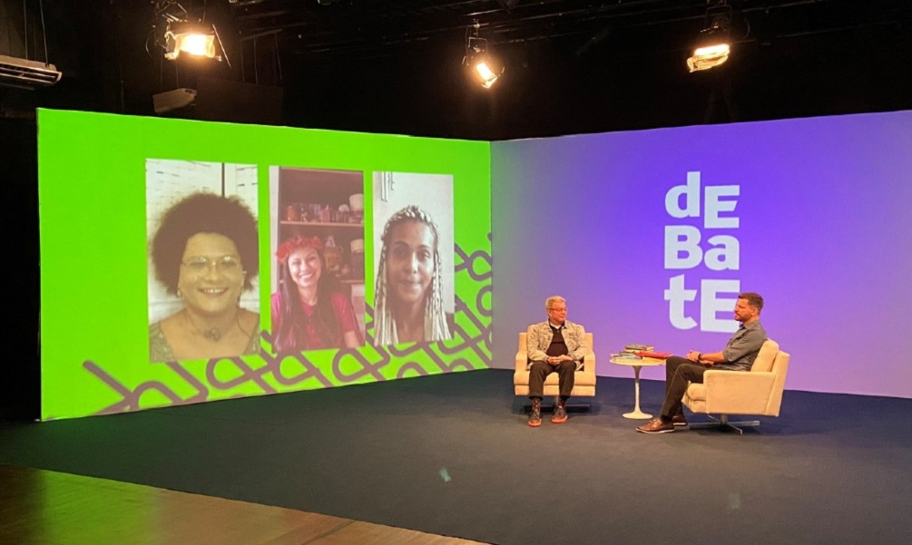 Imagem do cenário do programa Debate