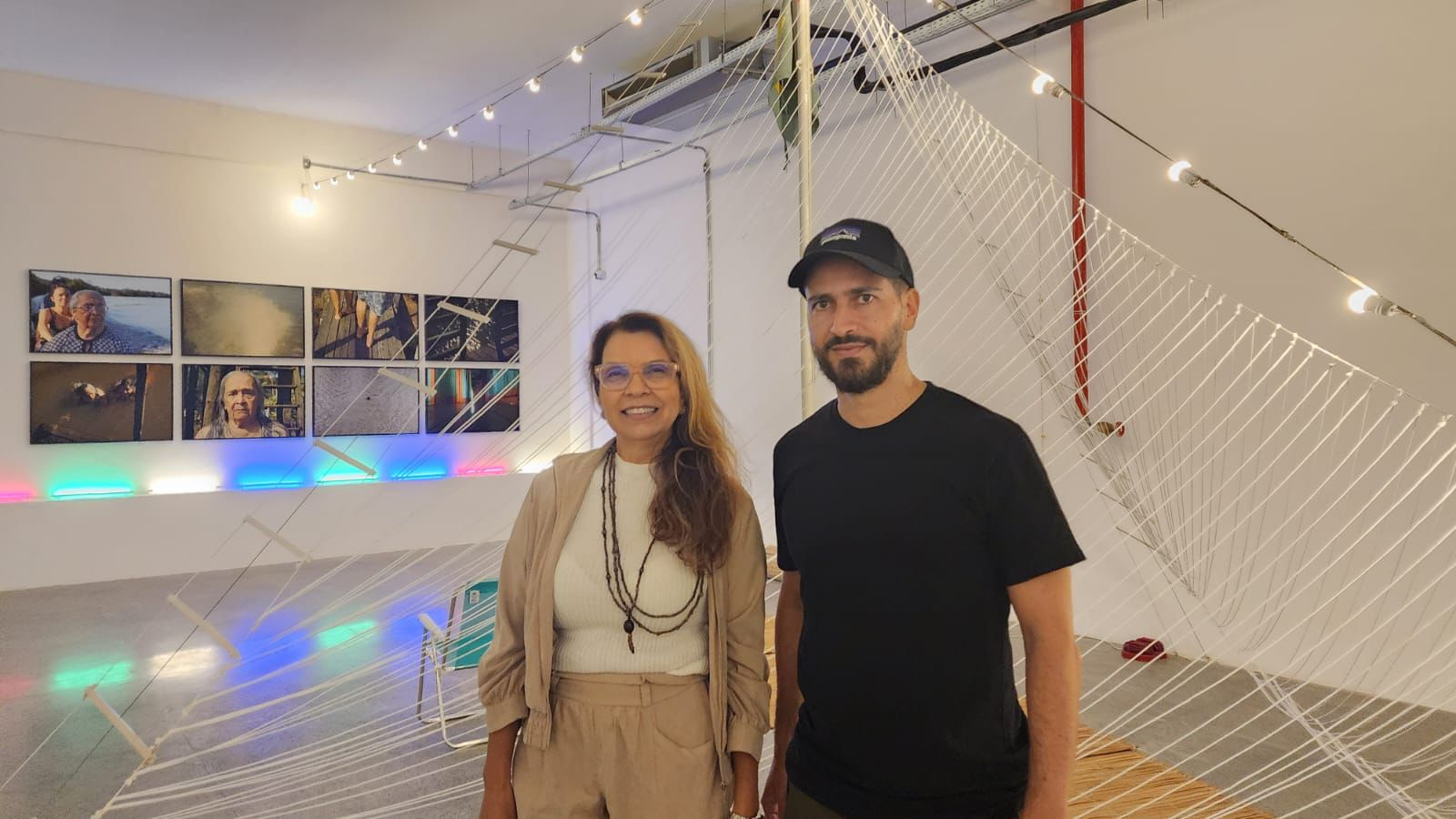 A imagem mostra Ronaldo Lemos e Vânia Leal