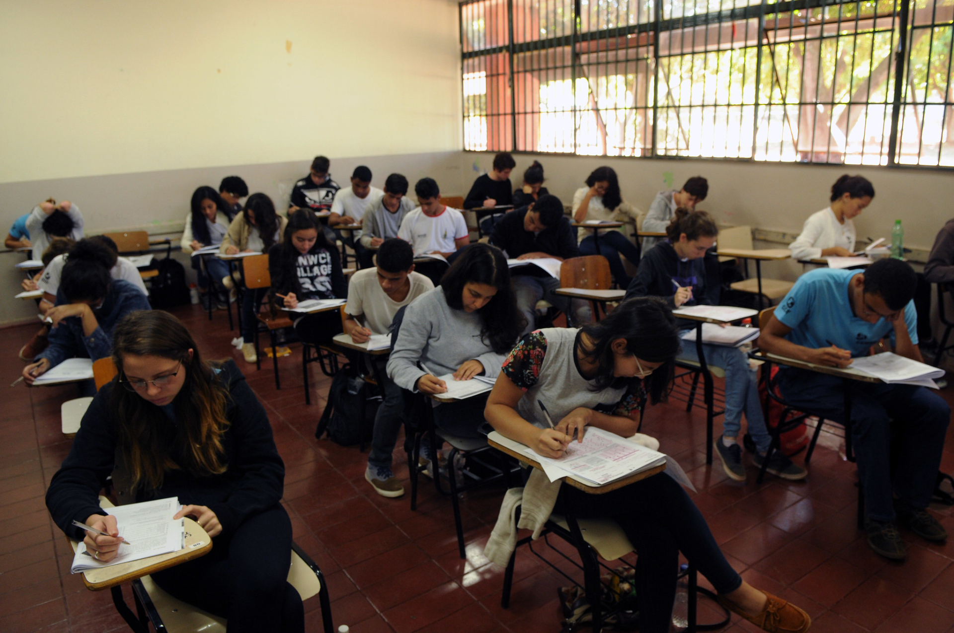 Estudantes brasilienses concluem simulado do Enem