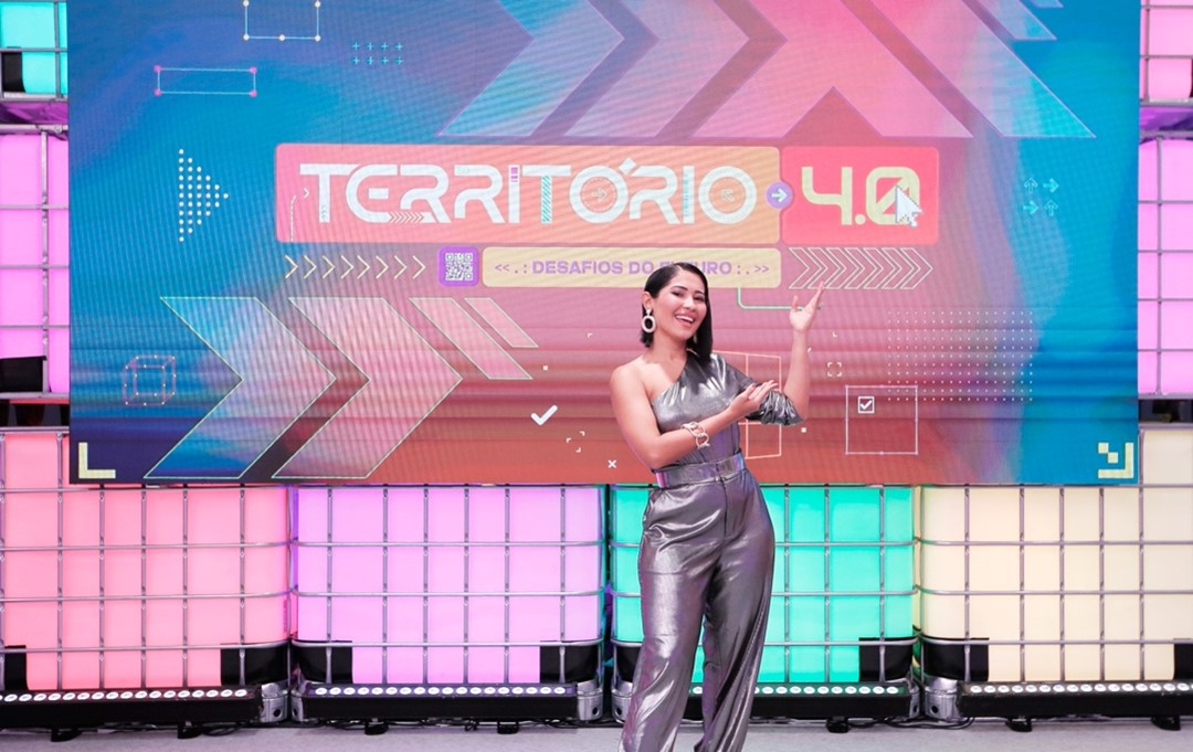 Thaynara OG no programa Território 4.0