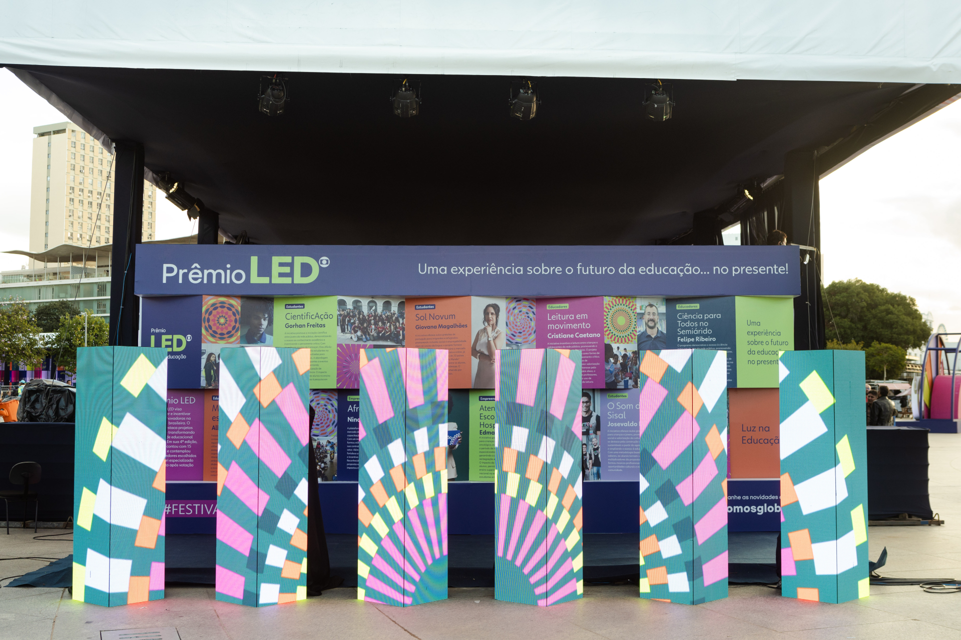 A imagem mostra o Festival LED 2025