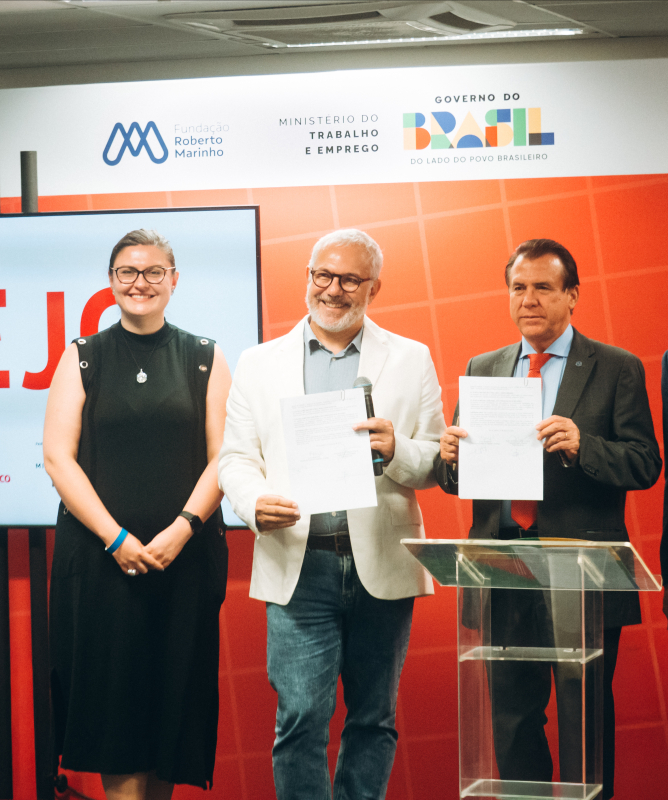 Ministério do Trabalho e Emprego e Fundação Roberto Marinho assinam parceria
