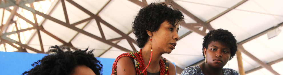 Uma foto dos bastidores da gravação da série "Diz Aí - Afro e Indígena"
