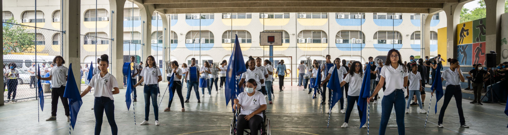 Imagem dos bastidores da gravação da série Desafio Nas Escolas