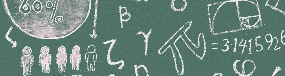A imagem mostra um quadro de giz com várias anotações matemáticas