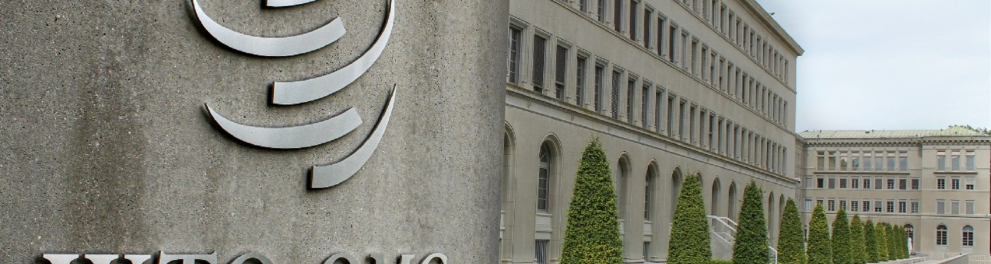 Fachada de um prédio internacional da Organização Mundial de Comércio