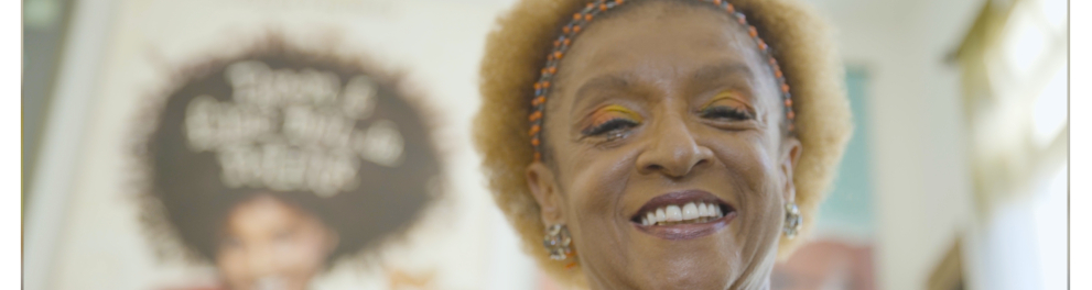 A poetisa, cantora e atriz Elisa Lucinda nos bastidores da gravação da série Autores