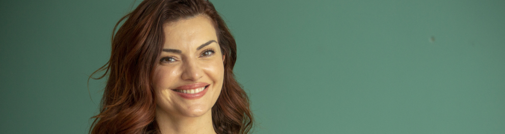 Mayana Neiva nos bastidores da gravação da segunda temporada da série Autores
