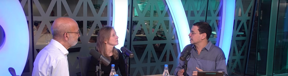 Deborah Colker e Alexandre Kalache na gravação do videocast Aprender Sem Fim