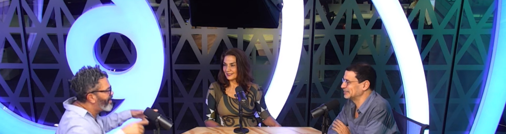 Kylza Estrella e Marquinhos de Oswaldo Cruz na gravação do videocast Aprender Sem Fim
