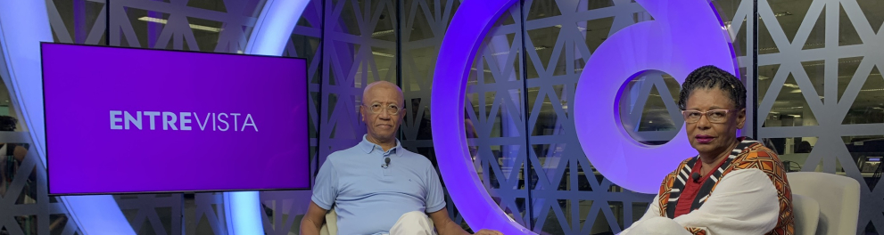 Hélio Santos na gravação do episódio Movimento Negro na Educação do programa Entrevista: Educação Antirracista
