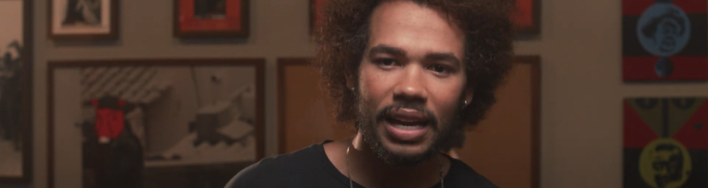 Leonne Gabriel no episódio Racismo: experiência social compartilhada da primeira temporada da série Consciência Negra: Reconhecer e Reparar