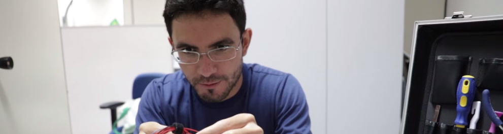 Imagem do episódio Neurobots da série Pense Grande.doc