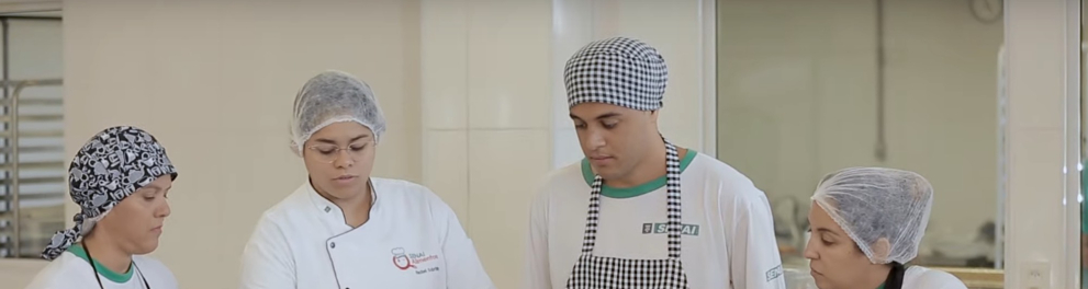 Imagem do episódio Técnico em Cozinha e Projeto do Uso do Caroço de Açaí da série Futura Profissão - 4ª temporada
