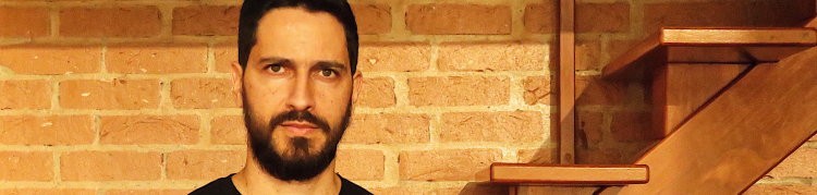 Ronaldo Lemos nos bastidores da gravação da quarta temporada da série Expresso Futuro