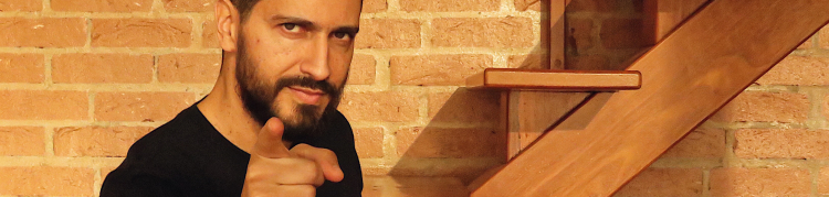 Ronaldo Lemos nos bastidores da gravação da quarta temporada da série Expresso Futuro