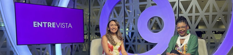 Rita Potyguara na gravação do episódio Territórios e Educação Indígena na escola do programa Entrevista: Educação Antirracista