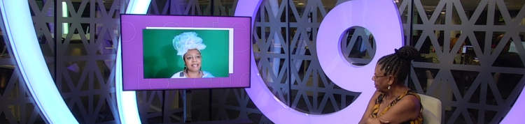 Kiusam de Oliveira na gravação do episódio Literatura Infantil do programa Entrevista: Educação Antirracista